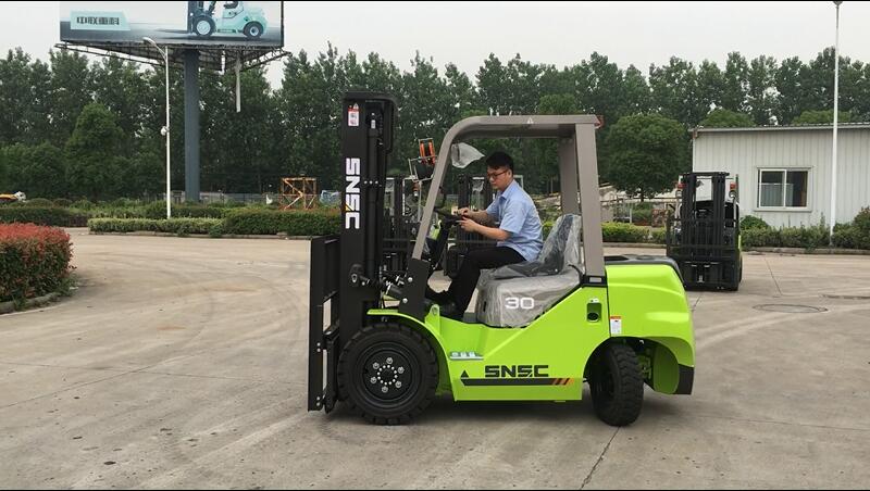 SNSC FD30 3T Diesel Forklift Truck to Argentina