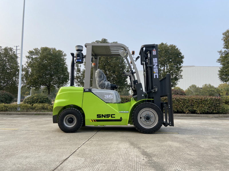 SNSC  7 ton 3.5 ton  FD70 FD35  Diesel forklift to Chile
